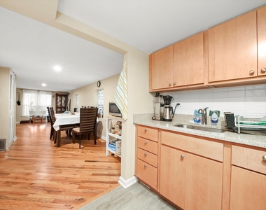 4614 N Springfield Avenue - Photo Thumbnail 7