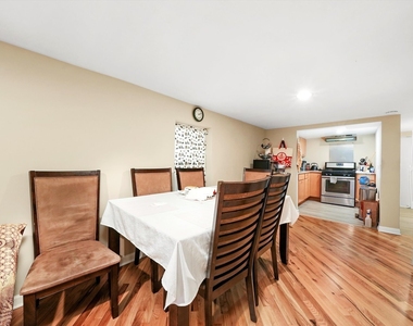 4614 N Springfield Avenue - Photo Thumbnail 4