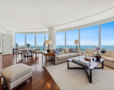 401 N Wabash Avenue - Photo Thumbnail 5