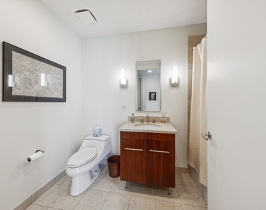 401 N Wabash Avenue - Photo Thumbnail 19