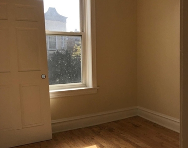 2734 W 18th Street - Photo Thumbnail 5