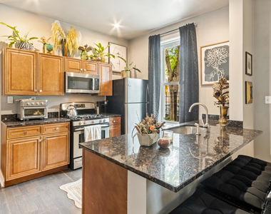 2734 W 18th Street - Photo Thumbnail 6