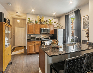 2734 W 18th Street - Photo Thumbnail 5