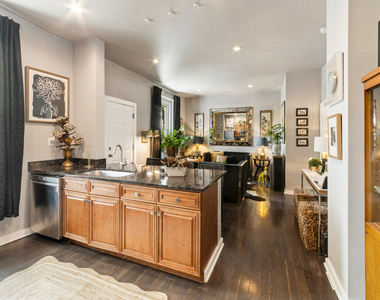 2734 W 18th Street - Photo Thumbnail 8