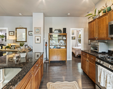 2734 W 18th Street - Photo Thumbnail 7
