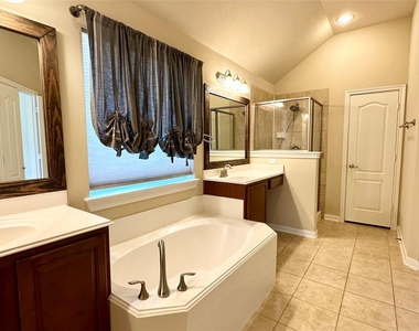 18903 Pinewood Point Lane - Photo Thumbnail 25