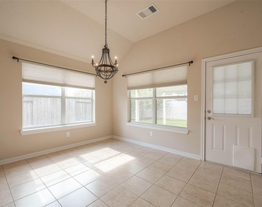 18903 Pinewood Point Lane - Photo Thumbnail 17