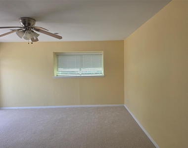 7334 Darnell Street - Photo Thumbnail 6