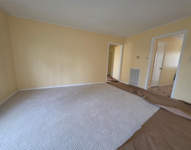 7334 Darnell Street - Photo Thumbnail 8