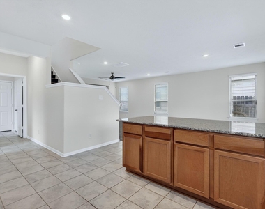 3322 Nila Creek Drive - Photo Thumbnail 8