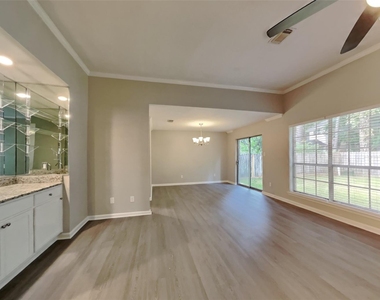 64 Hickory Oak Drive - Photo Thumbnail 2