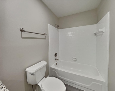 64 Hickory Oak Drive - Photo Thumbnail 15