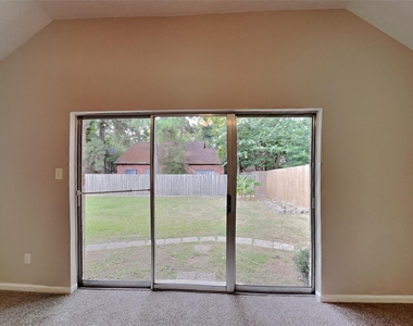 64 Hickory Oak Drive - Photo Thumbnail 6