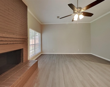 64 Hickory Oak Drive - Photo Thumbnail 1