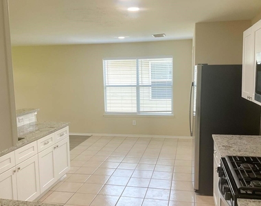 6806 Baron Gate Court - Photo Thumbnail 5