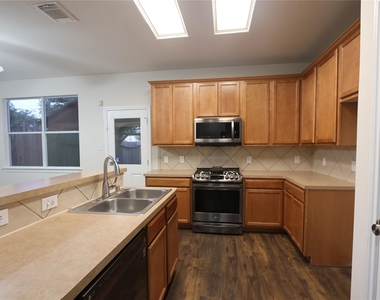 14407 Birch Knoll Lane - Photo Thumbnail 6