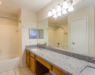 9206 Towerstone Drive - Photo Thumbnail 6