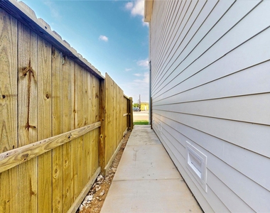 12230 Kirkgard - Photo Thumbnail 1