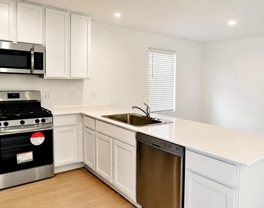 14978 N Ascot Bend Circle - Photo Thumbnail 6