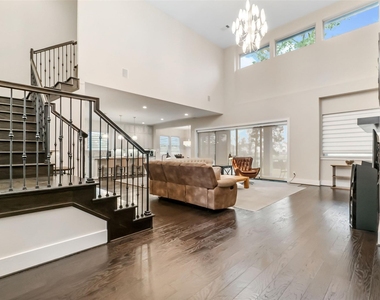 139 Gildwood Place - Photo Thumbnail 2
