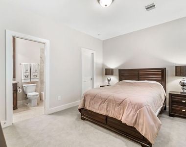 139 Gildwood Place - Photo Thumbnail 18