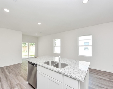 31035 Gayle Prairie Oaks Street - Photo Thumbnail 24