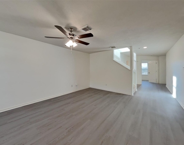 5018 Woodland Meadows Lane - Photo Thumbnail 1