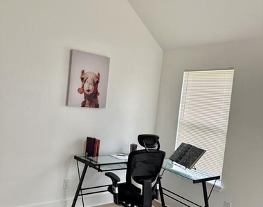 3419 Southdown Drive - Photo Thumbnail 35