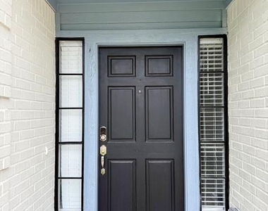 3419 Southdown Drive - Photo Thumbnail 1