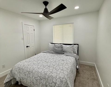 3419 Southdown Drive - Photo Thumbnail 23