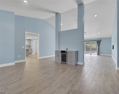 2248 Bonn Court - Photo Thumbnail 6