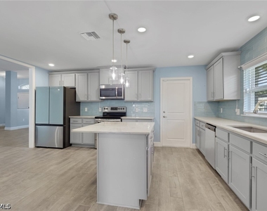 2248 Bonn Court - Photo Thumbnail 13