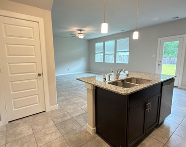5723 Madden Lane - Photo Thumbnail 7