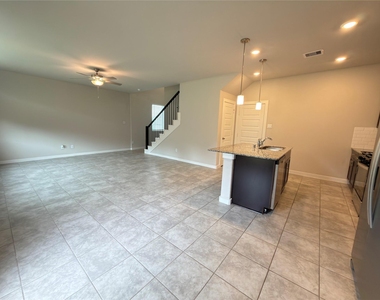 5723 Madden Lane - Photo Thumbnail 8
