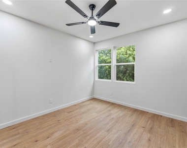 760 Lucky Street - Photo Thumbnail 26