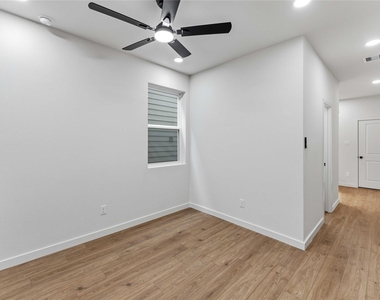 760 Lucky Street - Photo Thumbnail 15