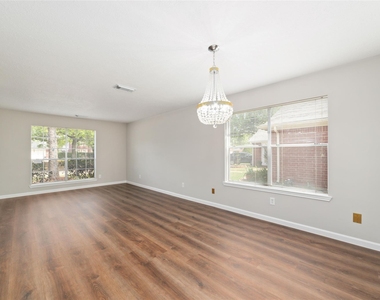 14431 Parkesgate Drive - Photo Thumbnail 7