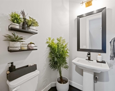 4235 Allen Street - Photo Thumbnail 23