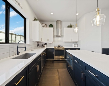 4235 Allen Street - Photo Thumbnail 10