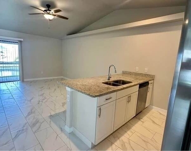 3418 Sw 17th Avenue - Photo Thumbnail 6