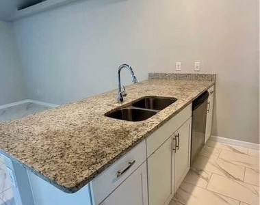 3418 Sw 17th Avenue - Photo Thumbnail 7