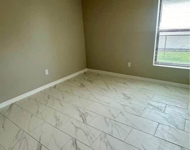 3418 Sw 17th Avenue - Photo Thumbnail 18
