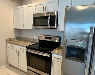 3418 Sw 17th Avenue - Photo Thumbnail 8