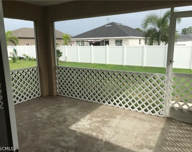 1427 Ne 43rd Lane - Photo Thumbnail 13