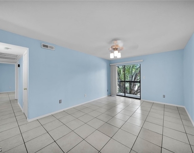 2885 Winkler Avenue - Photo Thumbnail 10