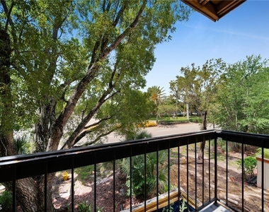 2885 Winkler Avenue - Photo Thumbnail 19