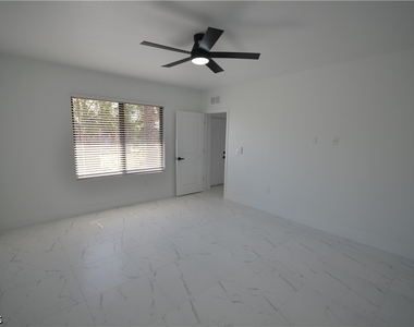 2132 Barker Boulevard - Photo Thumbnail 18