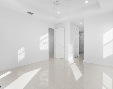 1026 Nelson Road N - Photo Thumbnail 21