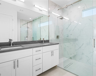 1026 Nelson Road N - Photo Thumbnail 18