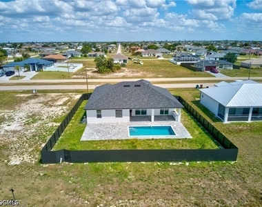 1026 Nelson Road N - Photo Thumbnail 32